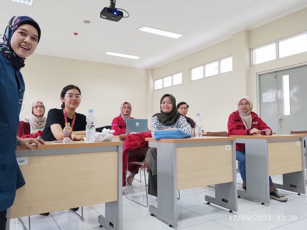 Implementasi MBKM Praktisi Mengajar dalam Mata Kuliah Riset Kualitatif Perpustakaan & Sains Informasi